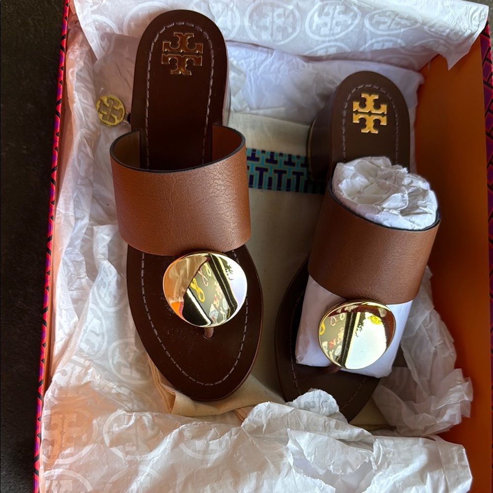 Tory Burch Brown and Gold Heels Elegant Design